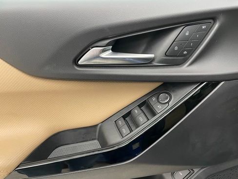 New 2025 Chevrolet Equinox ACTIV w/ Safety and Technology Package image 9