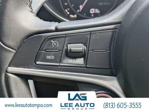 Used 2017 Alfa Romeo Giulia Ti w/ TI 19" Sport Package RWD image 23