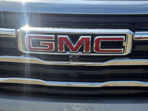 Used 2025 GMC Terrain Elevation AWD/4WD image 3