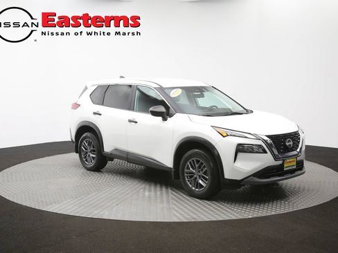 Used 2023 Nissan Rogue S AWD/4WD image 45