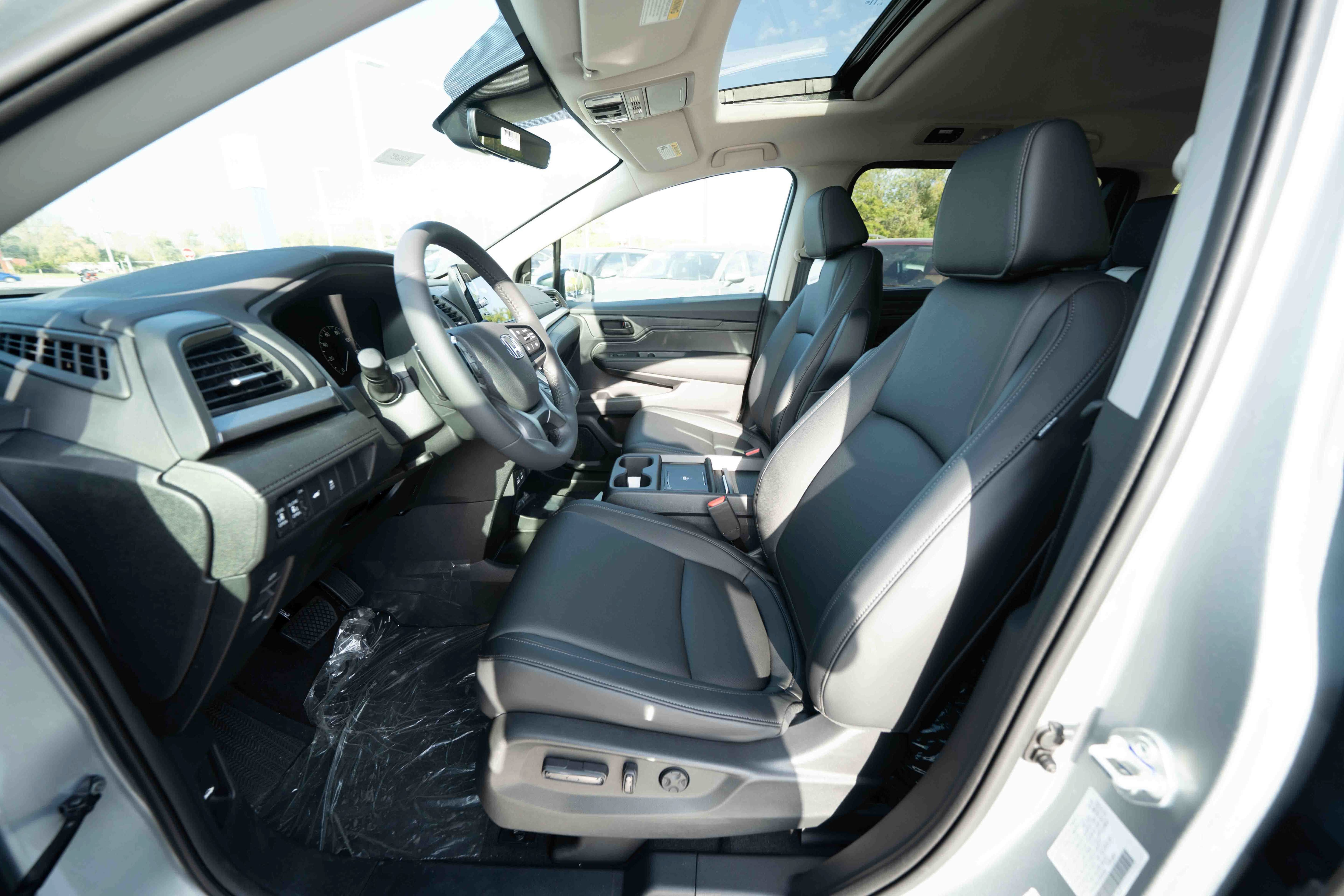 New 2027 Honda Odyssey EX-L image 9