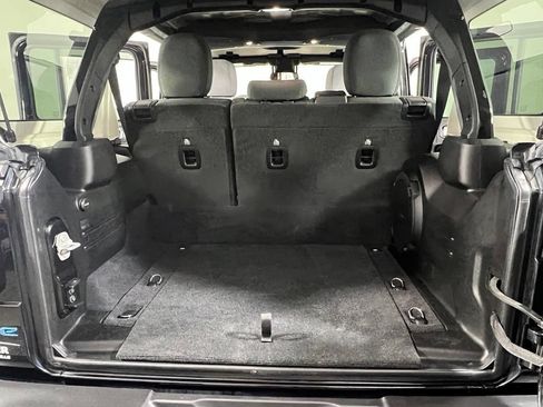 Used 2024 Jeep Wrangler Unlimited AWD/4WD image 14