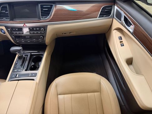 Used 2020 Genesis G80 3.8 RWD image 28
