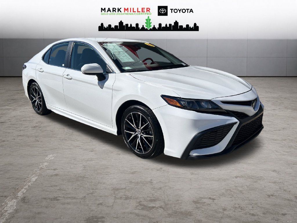 Certified 2024 Toyota Camry SE FWD image 8