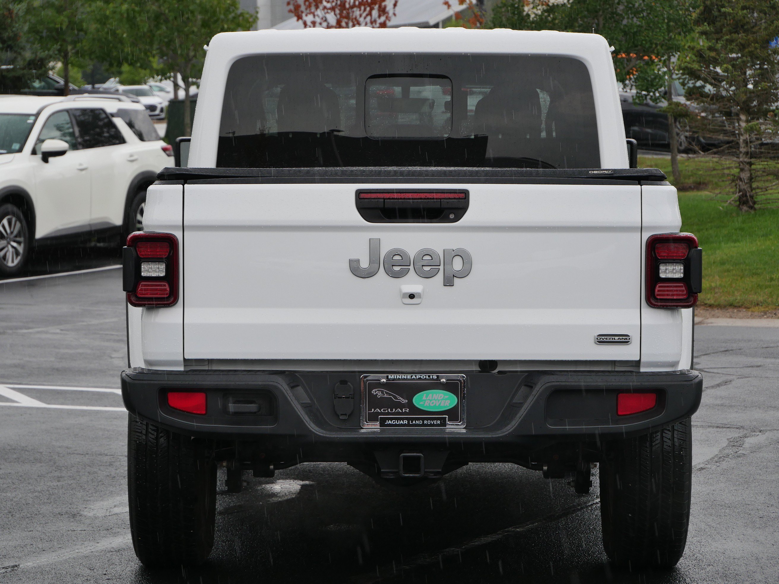Used 2022 Jeep Gladiator Overland w/ Popular Equipment Package AWD/4WD image 4