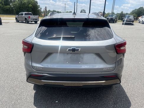 Used 2024 Chevrolet Trax ACTIV FWD image 7