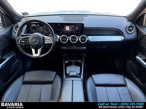 Used 2023 Mercedes-Benz GLB 250 4MATIC image 12