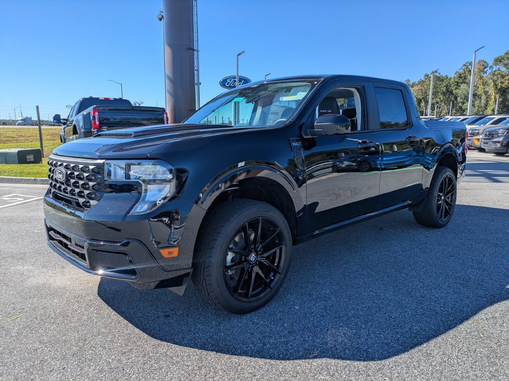 New 2026 Ford Maverick XLT w/ XLT Luxury Package FWD image 10