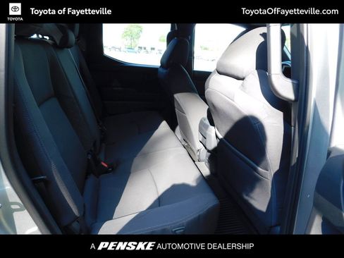 Used 2025 Toyota Tacoma SR5 AWD/4WD image 5