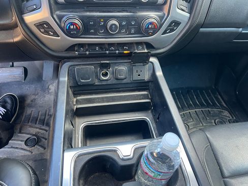 Used 2015 GMC Sierra 1500 SLT w/ SLT Crew Cab Value Package image 35