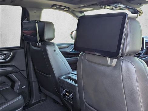 Used 2021 Chevrolet Tahoe High Country image 24