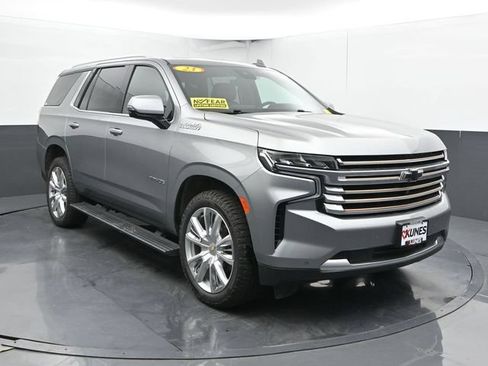 Used 2023 Chevrolet Tahoe High Country w/ Premium Package 2 AWD/4WD image 6