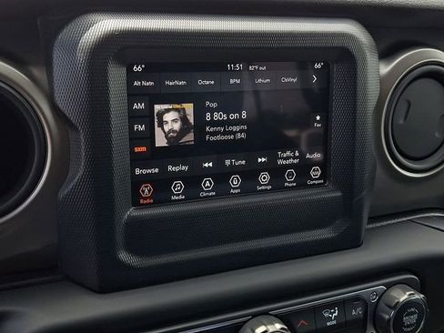 Used 2018 Jeep Wrangler Unlimited Sport S AWD/4WD image 13