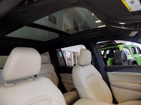 New 2026 Jeep Grand Cherokee Limited w/ Limited Altitude Package RWD image 24