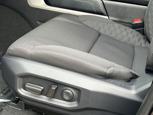 New 2026 Toyota Tundra SR5 image 8