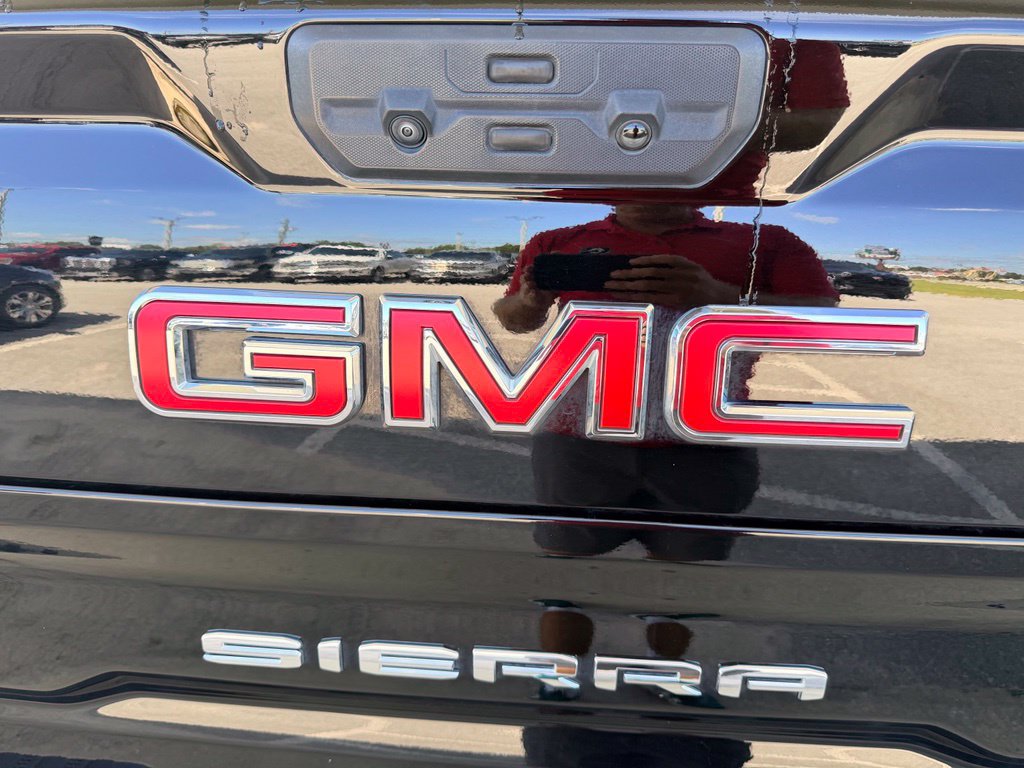Used 2024 GMC Sierra 1500 AT4X AWD/4WD image 35
