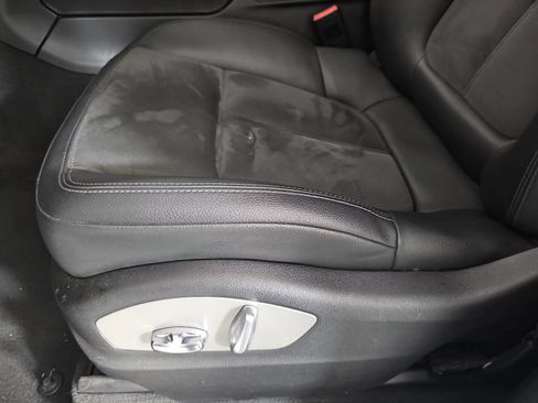 Used 2018 Porsche Macan AWD/4WD image 28