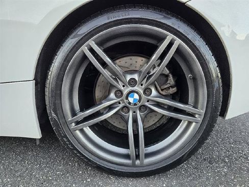 Used 2015 BMW Z4 sDrive35is RWD image 20
