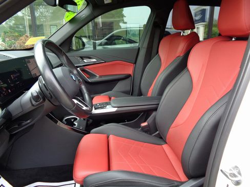 Used 2023 BMW X1 xDrive28i w/ M Sport Package image 9