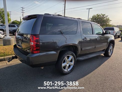 Used 2010 Chevrolet Suburban LT AWD/4WD image 3