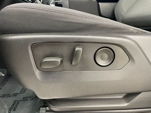 Certified 2023 Chevrolet Silverado 1500 LT AWD/4WD image 9