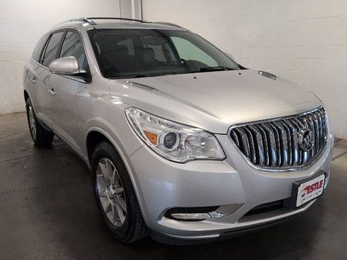 Used 2017 Buick Enclave Leather w/ Trailering Package AWD/4WD image 3