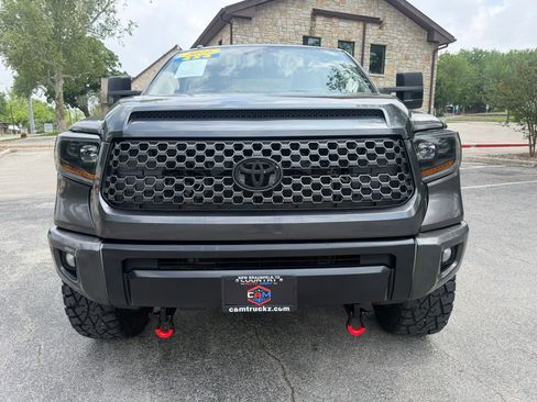 Used 2016 Toyota Tundra SR5 w/ SR5 Upgrade Package AWD/4WD image 2