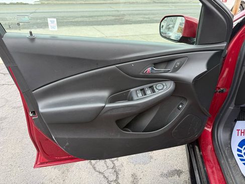 Used 2018 Chevrolet Volt LT FWD image 33