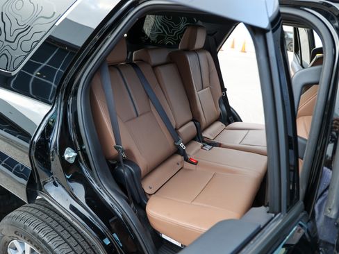 Used 2025 Toyota 4Runner Limited AWD/4WD image 47