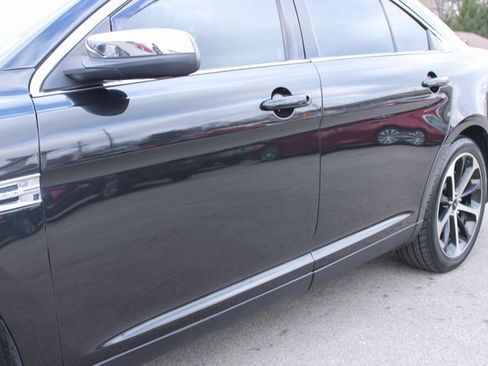 Used 2015 Ford Taurus Limited w/ Equipment Group 301A image 41