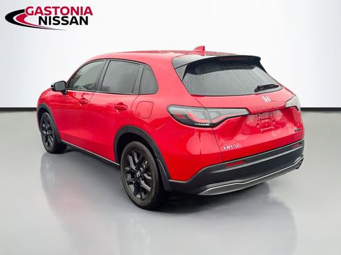 Used 2023 Honda HR-V Sport image 6