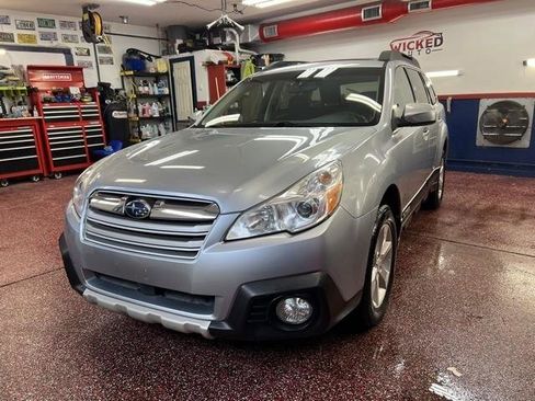 Used 2014 Subaru Outback 2.5i Premium w/ Moonroof Package AWD/4WD image 1