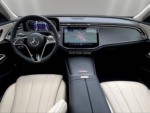 Certified 2024 Mercedes-Benz E 350 4MATIC Sedan image 9