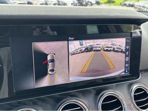 Used 2019 Mercedes-Benz E 300 4MATIC image 23