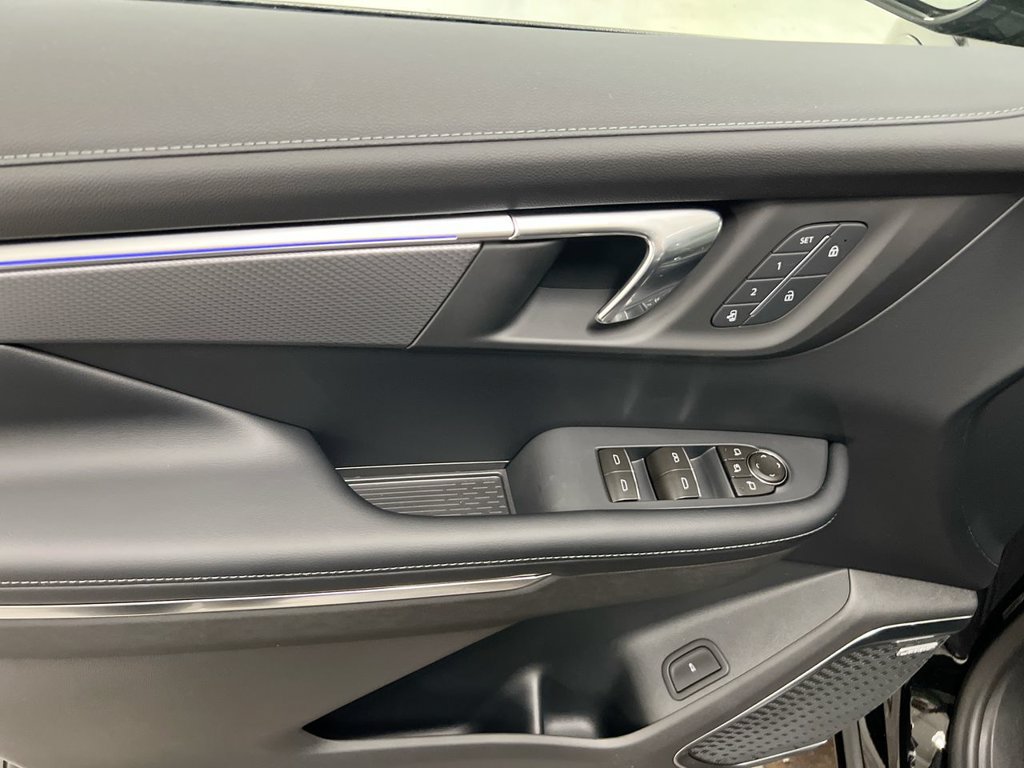 New 2027 Buick Enclave Sport Touring w/ Power Package AWD/4WD image 22