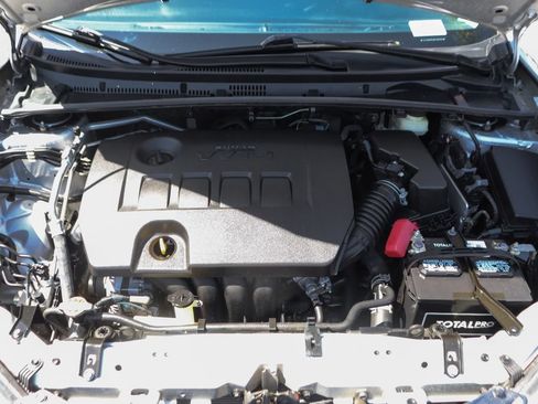 Used 2016 Toyota Corolla LE FWD image 11