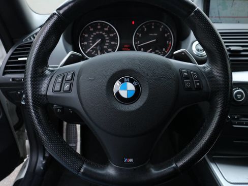 Used 2013 BMW 135i Convertible image 40