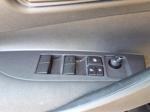 Used 2024 Toyota Corolla LE FWD image 19