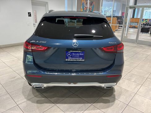 Used 2023 Mercedes-Benz GLA 250 4MATIC image 4