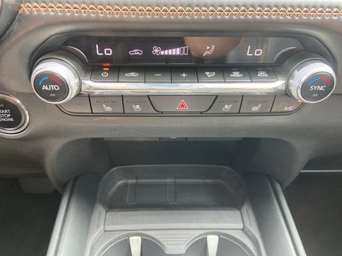 Used 2023 MAZDA CX-50 AWD 2.5 S w/ Cargo Package image 22