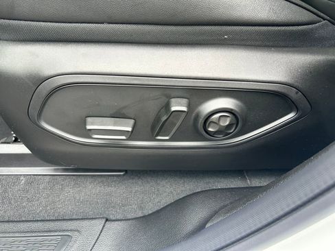 New 2025 Jeep Grand Cherokee L Altitude image 23