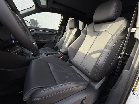 New 2025 Audi Q3 2.0T Premium image 13