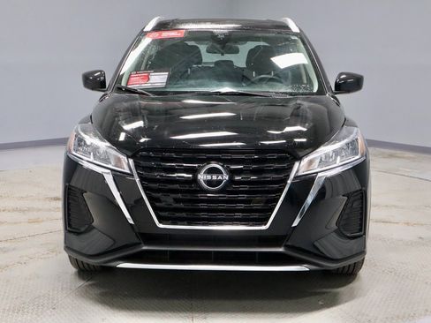 Certified 2023 Nissan Kicks SV image 6