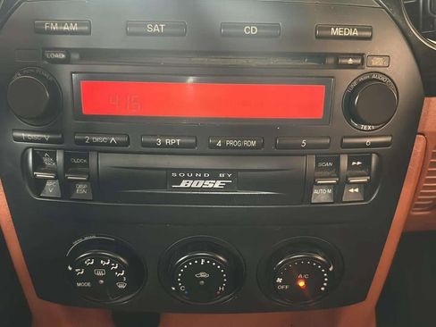 Used 2006 MAZDA MX-5 Miata Grand Touring w/ Premium Pkg image 13