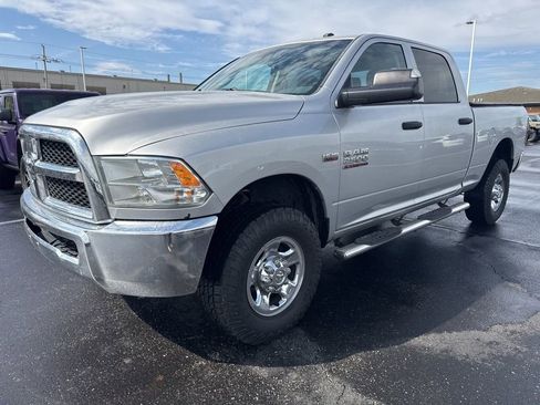Used 2013 RAM 2500 Tradesman w/ Chrome Appearance Group AWD/4WD image 3