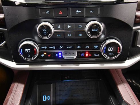 Used 2024 Ford Expedition Max Limited image 26