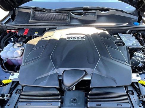 Used 2023 Audi Q7 3.0T Prestige image 31