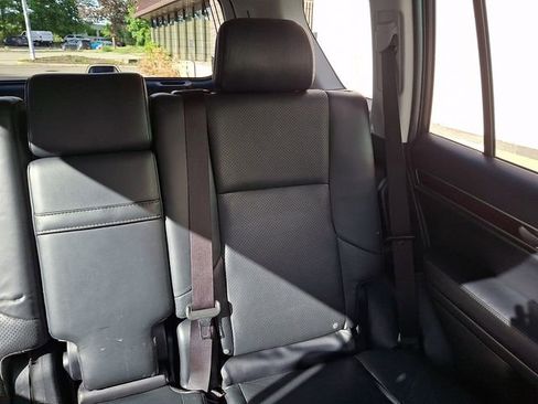 Used 2011 Lexus GX 460 w/ Comfort Plus Pkg AWD/4WD image 19