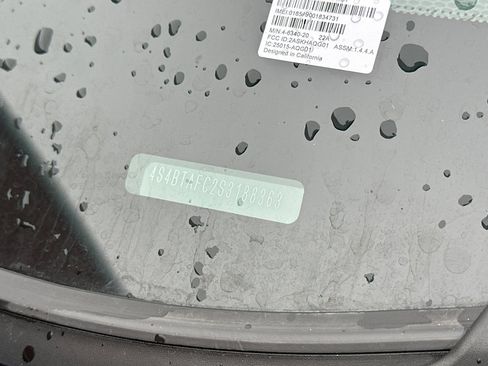 Used 2025 Subaru Outback Premium image 9