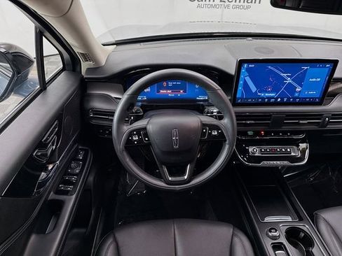 Used 2023 Lincoln Corsair Reserve image 22